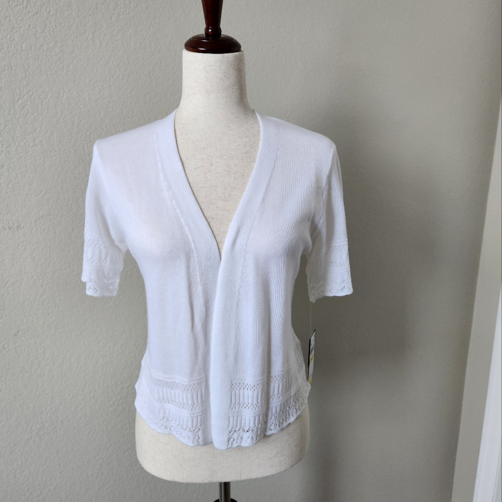 NWT Short Sleeve White Bolero Shrug w Lace Detail Size PM